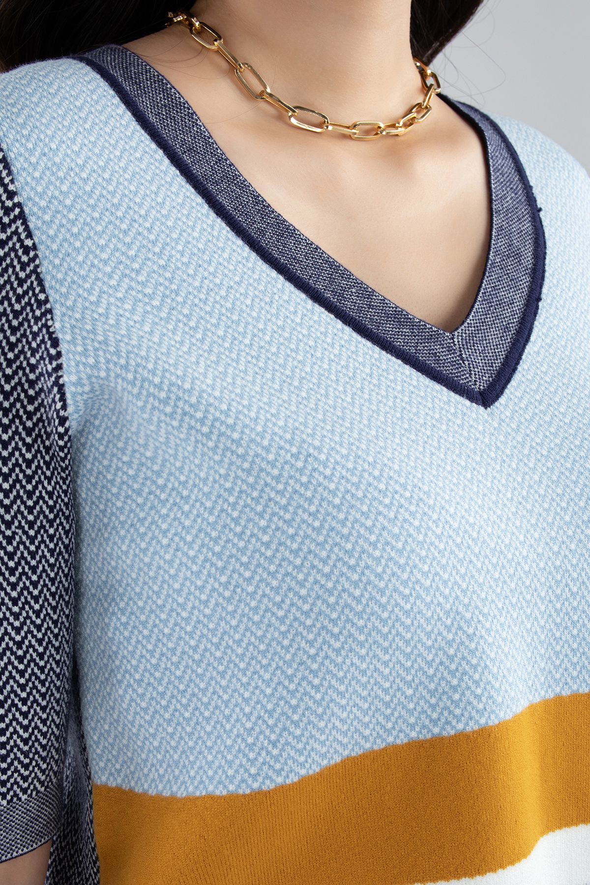 Áo len cổ tim tay lỡ BOL210 - PANTIO