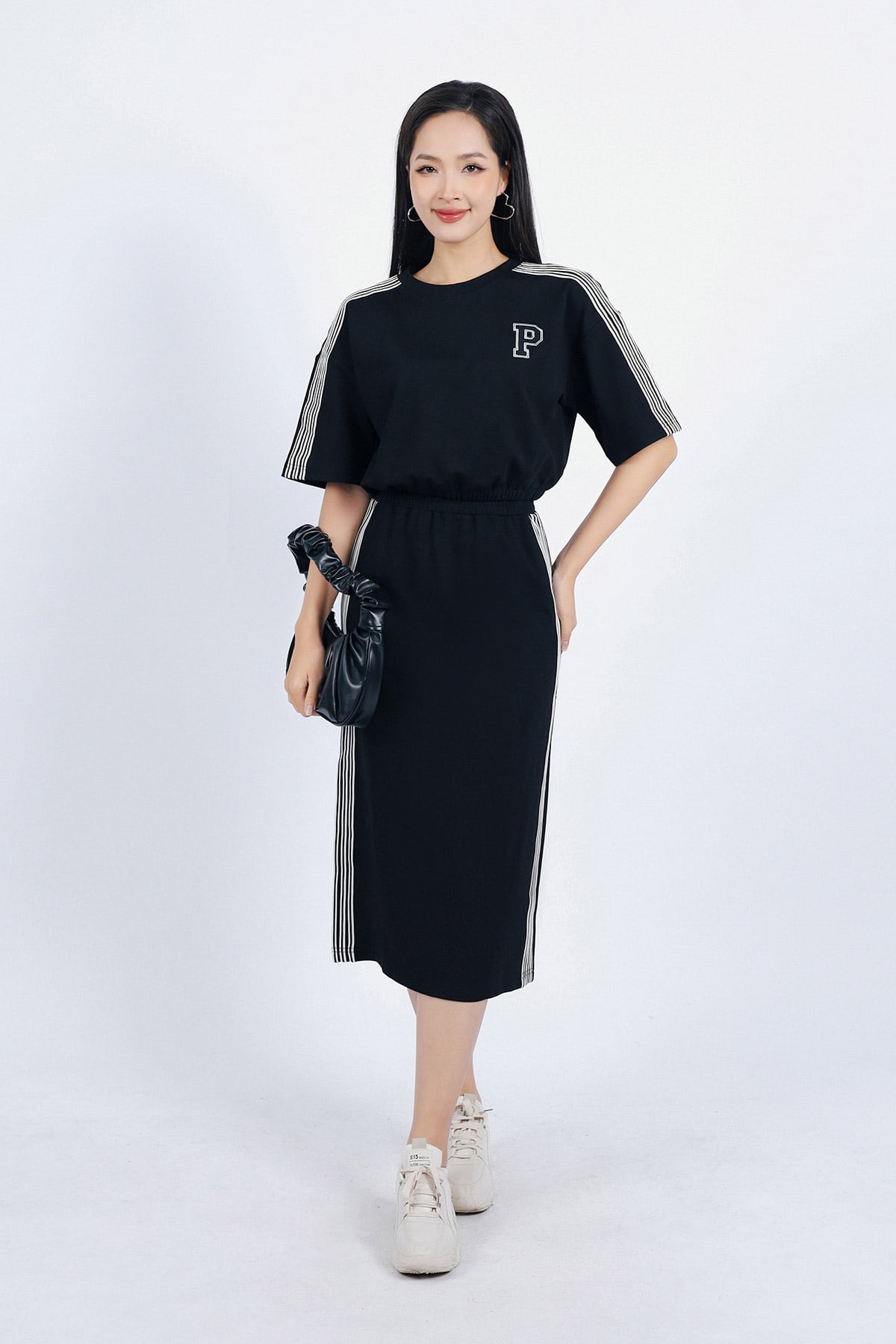 BTT1010 - Bộ thể thao vải Cotton áo tay lửng dáng suông + chân váy cạp chun dáng suông hoạ tiết kẻ sọc - tỷ lệ kèo 8899