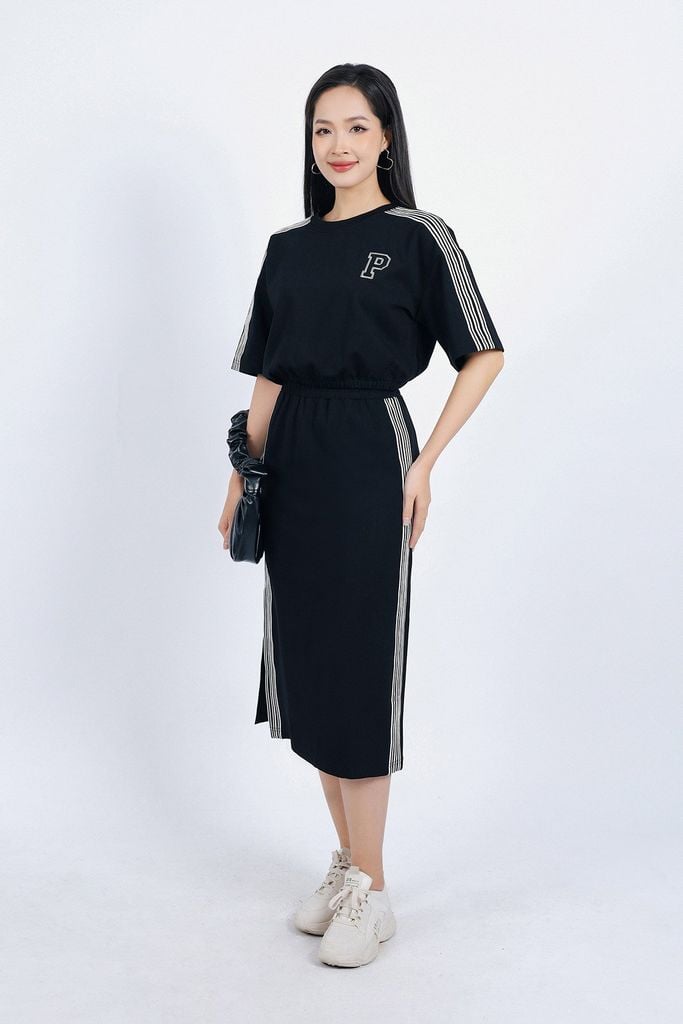 BTT1010 - Bộ thể thao vải Cotton áo tay lửng dáng suông + chân váy cạp chun dáng suông hoạ tiết kẻ sọc - PANTIO