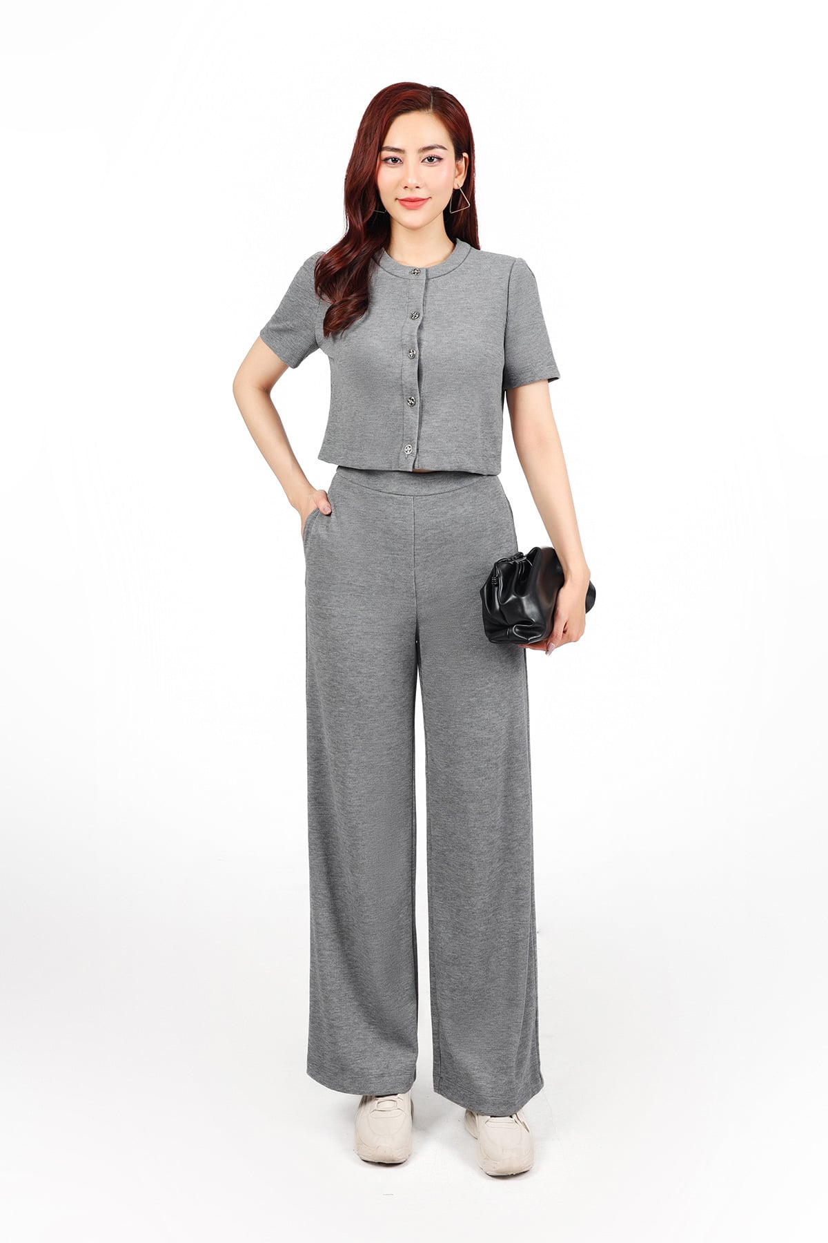 BTT1016 - Bộ thể thao vải nhung thời trang áo dáng lửng cổ tròn tay ngắn + quần dài dáng suông ống đứng thời trang - PANTIO