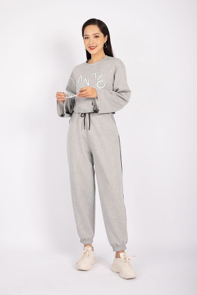 BTT9003 - Bộ thể thao vải cotton áo dáng croptop phối hình in trang trí quần bo gấp cạp chun - PANTIO