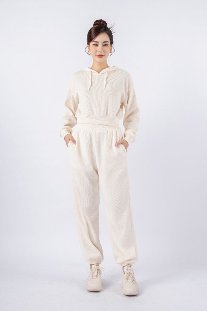 BTT9006 - Bộ thể thao vải len dáng bom áo phối mũ dây tết tạo kiểu quần cạp chun bo gấu - PANTIO