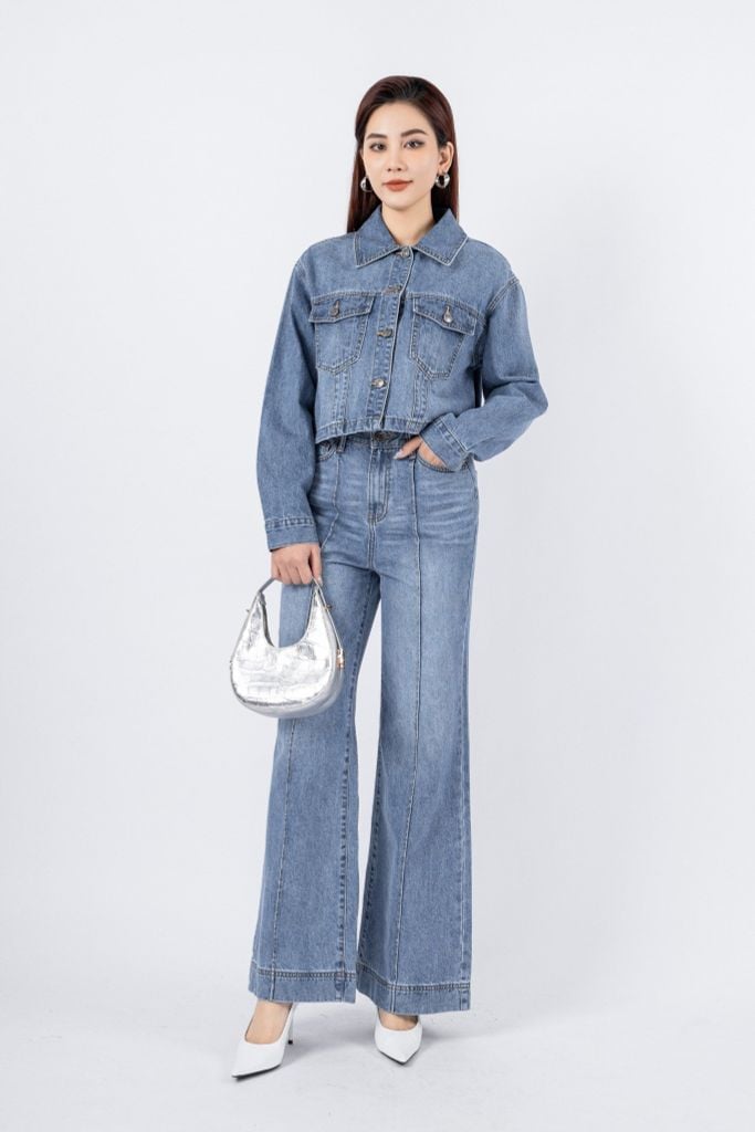 BVO169 - Áo khoác jean vải denim dáng croptop cổ đức phối túi ngực trang trí - PANTIO