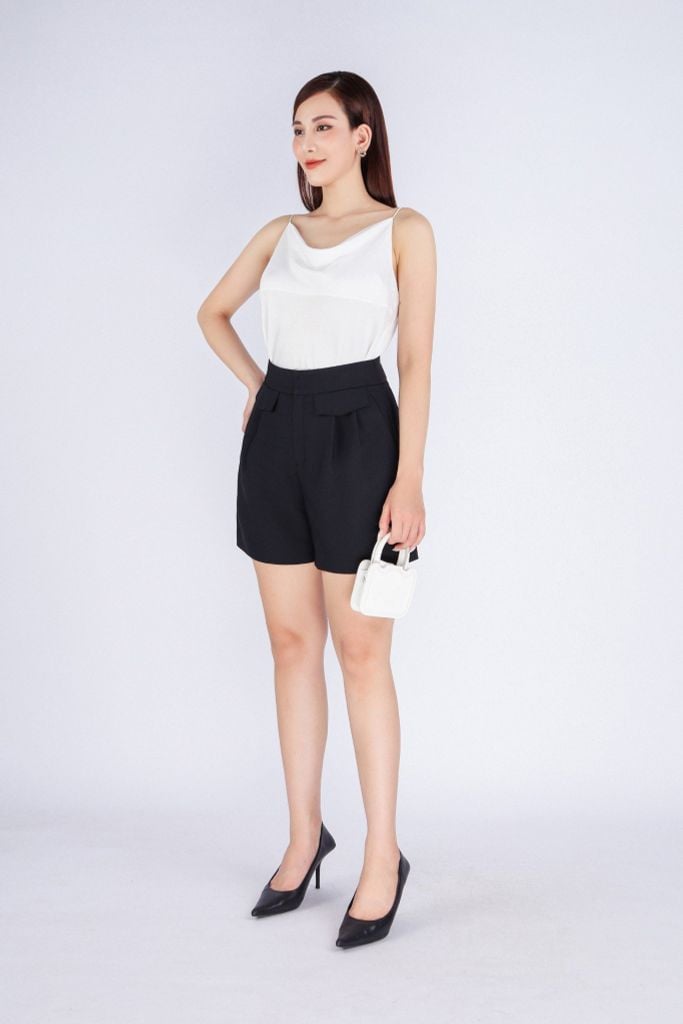 BQN33083 - Quần short công sở vải tuytsi dáng suông ống rộng phối nắp túi trang trí - PANTIO