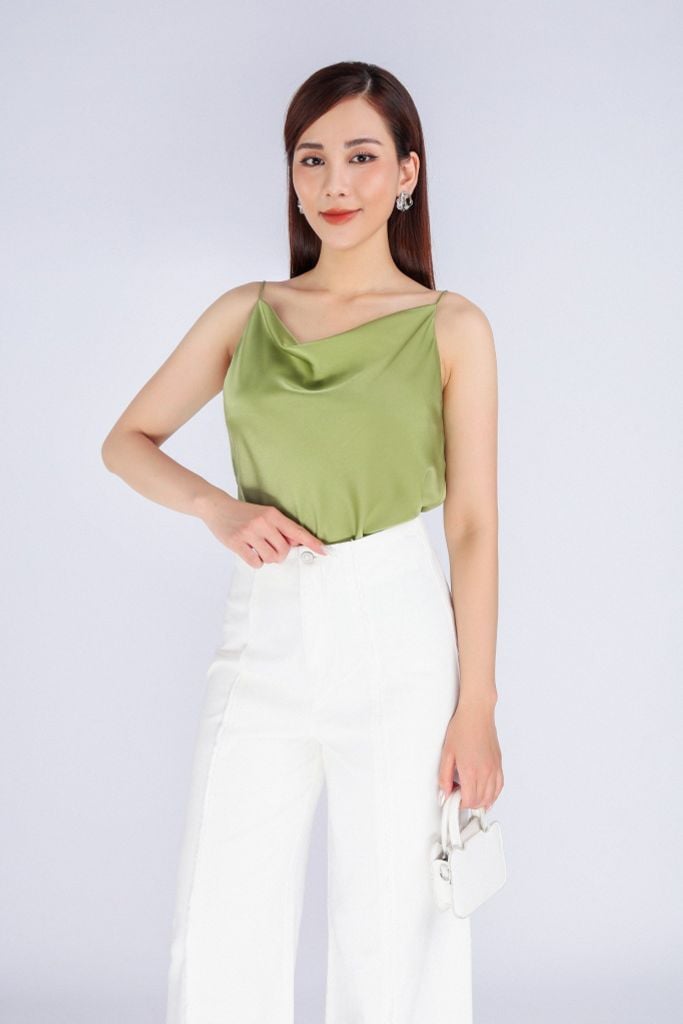 FA25316 - Áo hai dây dáng suông vải lụa tằm cổ đổ tạo kiểu - PANTIO