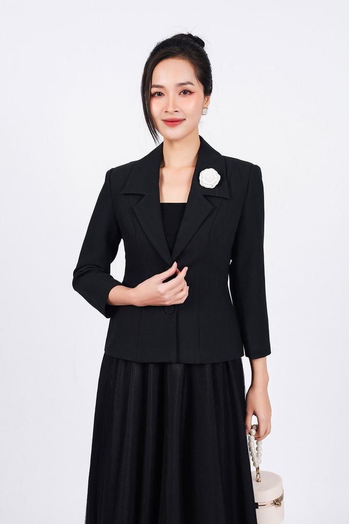 FAD9519 - Áo vest công sở vải thô dày dáng ôm cổ hai ve kèm hoa cài trang trí - PANTIO