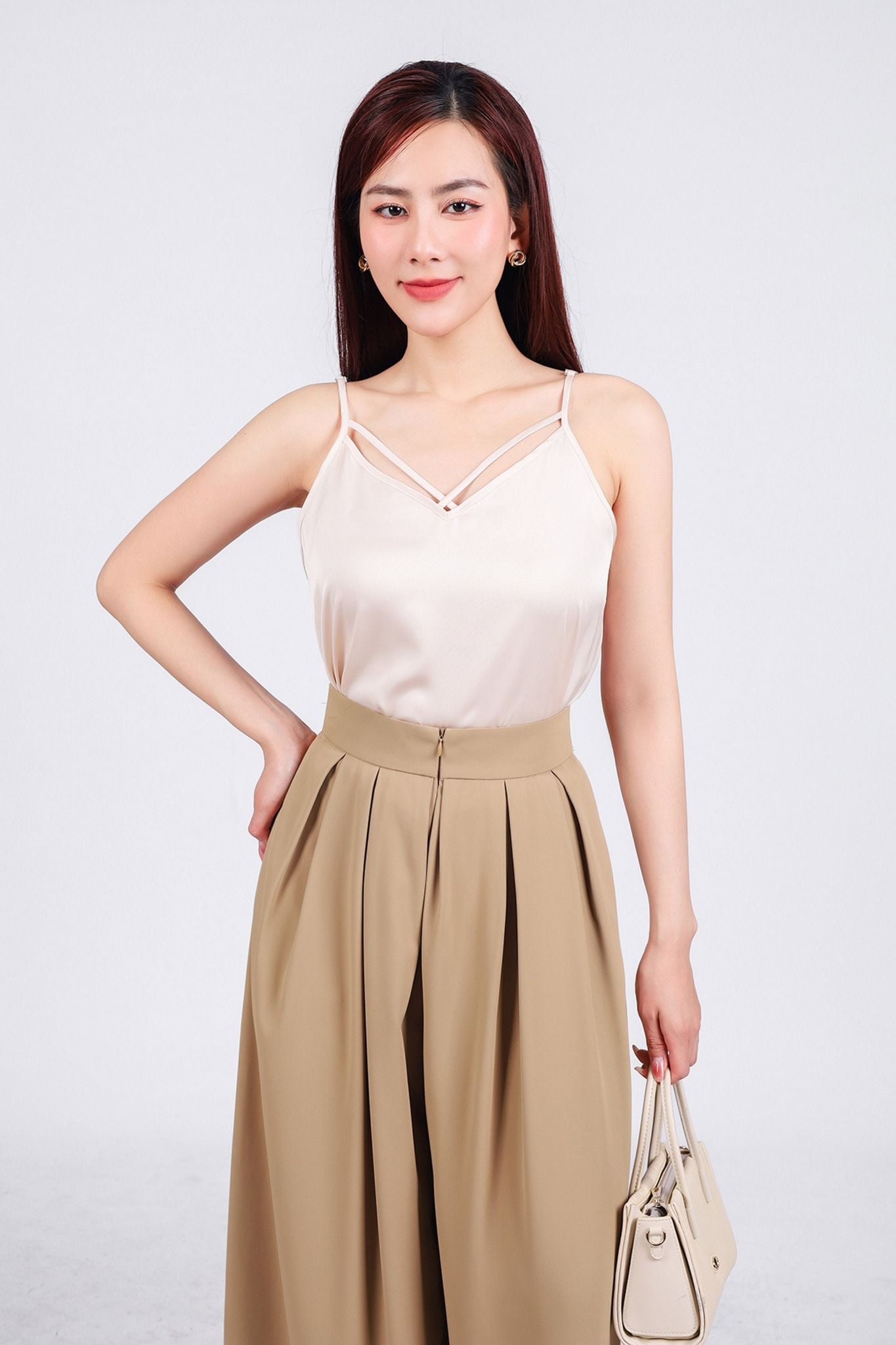 FAI3045 - Áo hai dây vải lụa bóng cao cấp dáng suông cổ phối dây chéo tạo kiểu - PANTIO