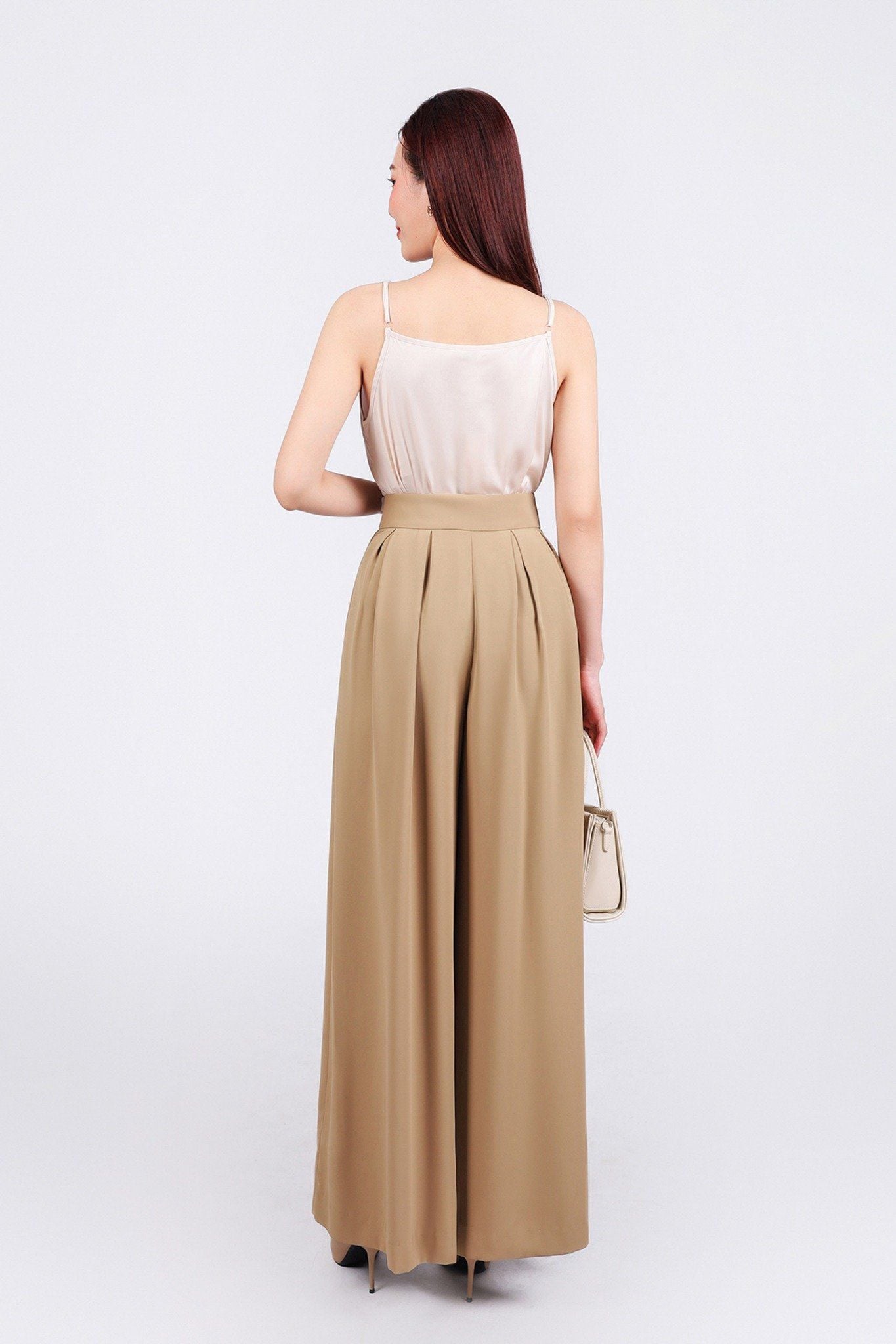 FAI3045 - Áo hai dây vải lụa bóng cao cấp dáng suông cổ phối dây chéo tạo kiểu - PANTIO