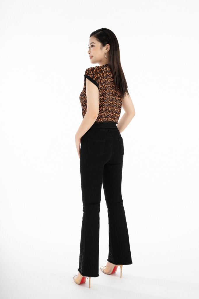 Áo sơ mi kiểu chất liệu phi cát dập ly in họa tiết FAI32906 - PANTIO