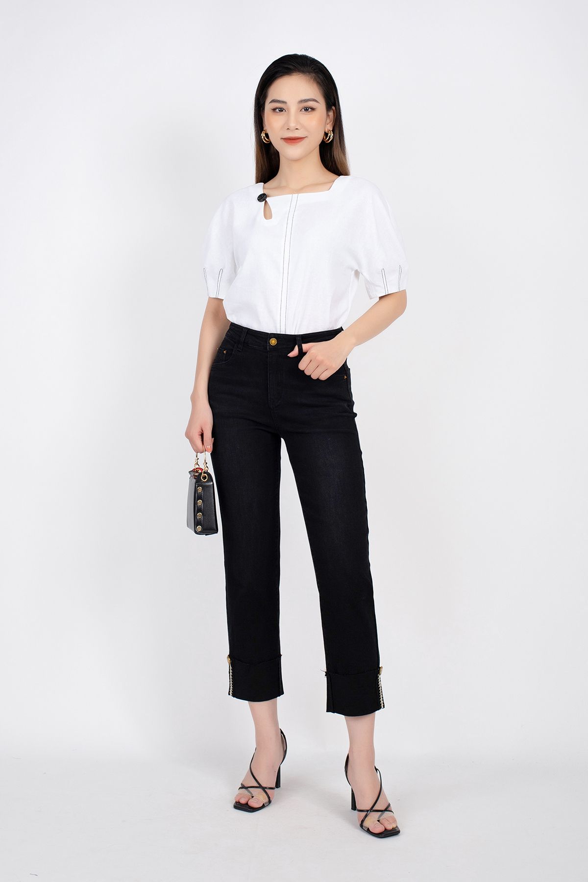 FAK31203 - Áo sơ mi công sở vải linen dáng suông cổ vuông tạo kiểu tay bom chạy chỉ trang trí - PANTIO