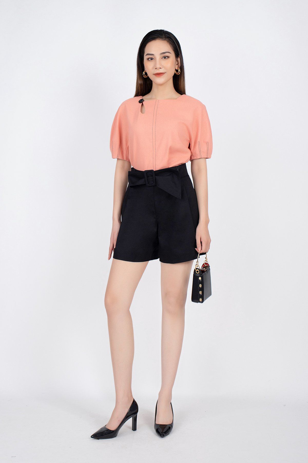 FAK31203 - Áo sơ mi công sở vải linen dáng suông cổ vuông tạo kiểu tay bom chạy chỉ trang trí - PANTIO