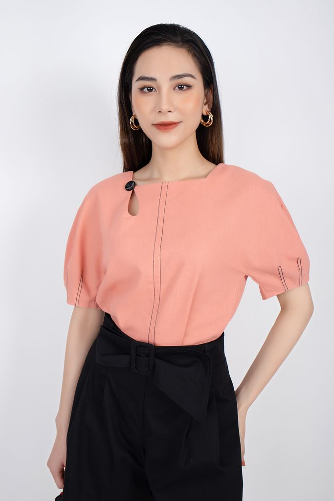 FAK31203 - Áo sơ mi công sở vải linen dáng suông cổ vuông tạo kiểu tay bom chạy chỉ trang trí - PANTIO