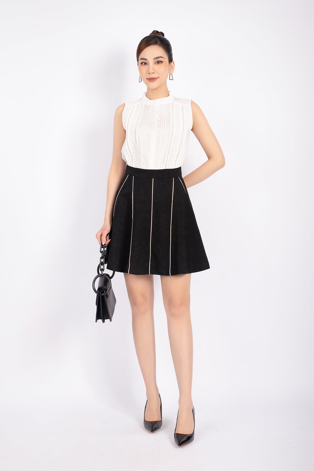 FJN9650 - Chân váy công sở vải thô dáng Xoè thân phối dây ren tạo kiểu khóa thân sau - PANTIO