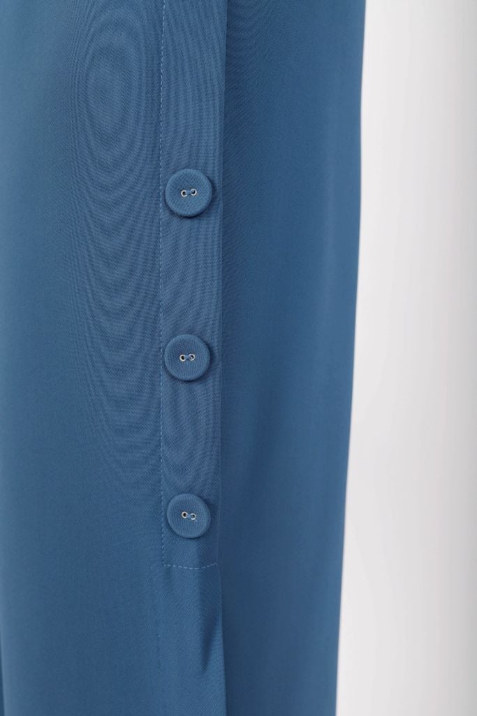 FQD51042 - Quần công sở vải tuytsi dáng suông ống rộng phối cúc hai bên hông xẻ sườn tạo kiểu - PANTIO