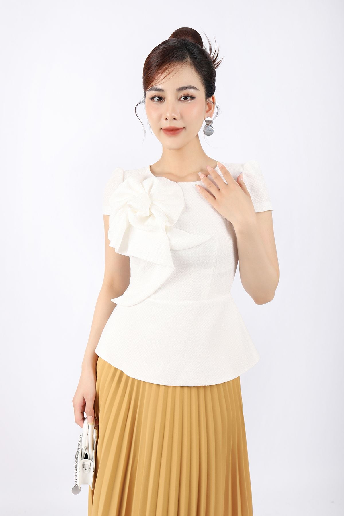 FJD91039 - Chân váy công sở vải thô dáng Xoè rập ly phối đai trang trí khóa thân sau - PANTIO