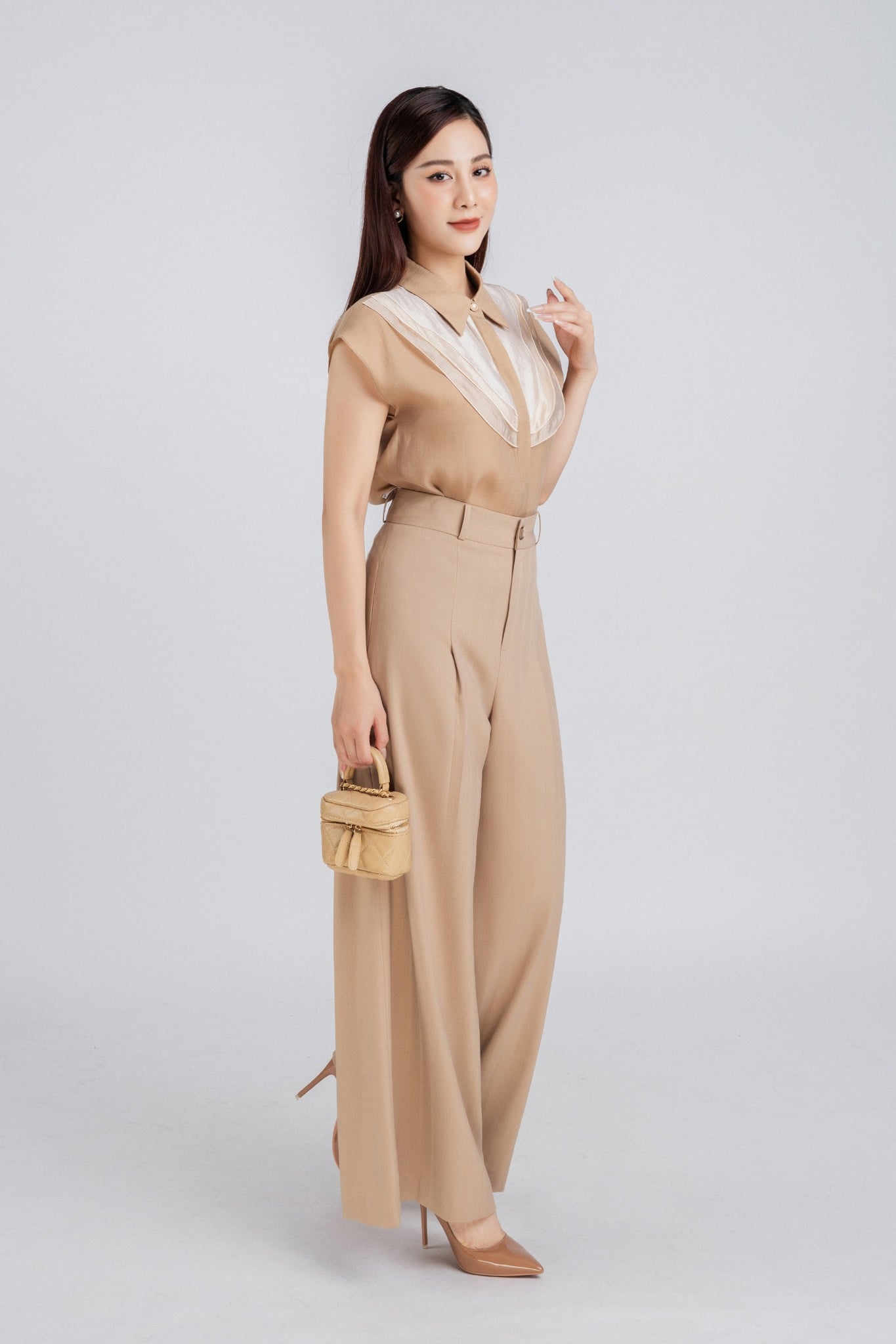 FAK31333 - Áo sơ mi kiểu công sở dáng suông vải tơ cổ đức phối bèo tạo kiểu vai chờm - PANTIO