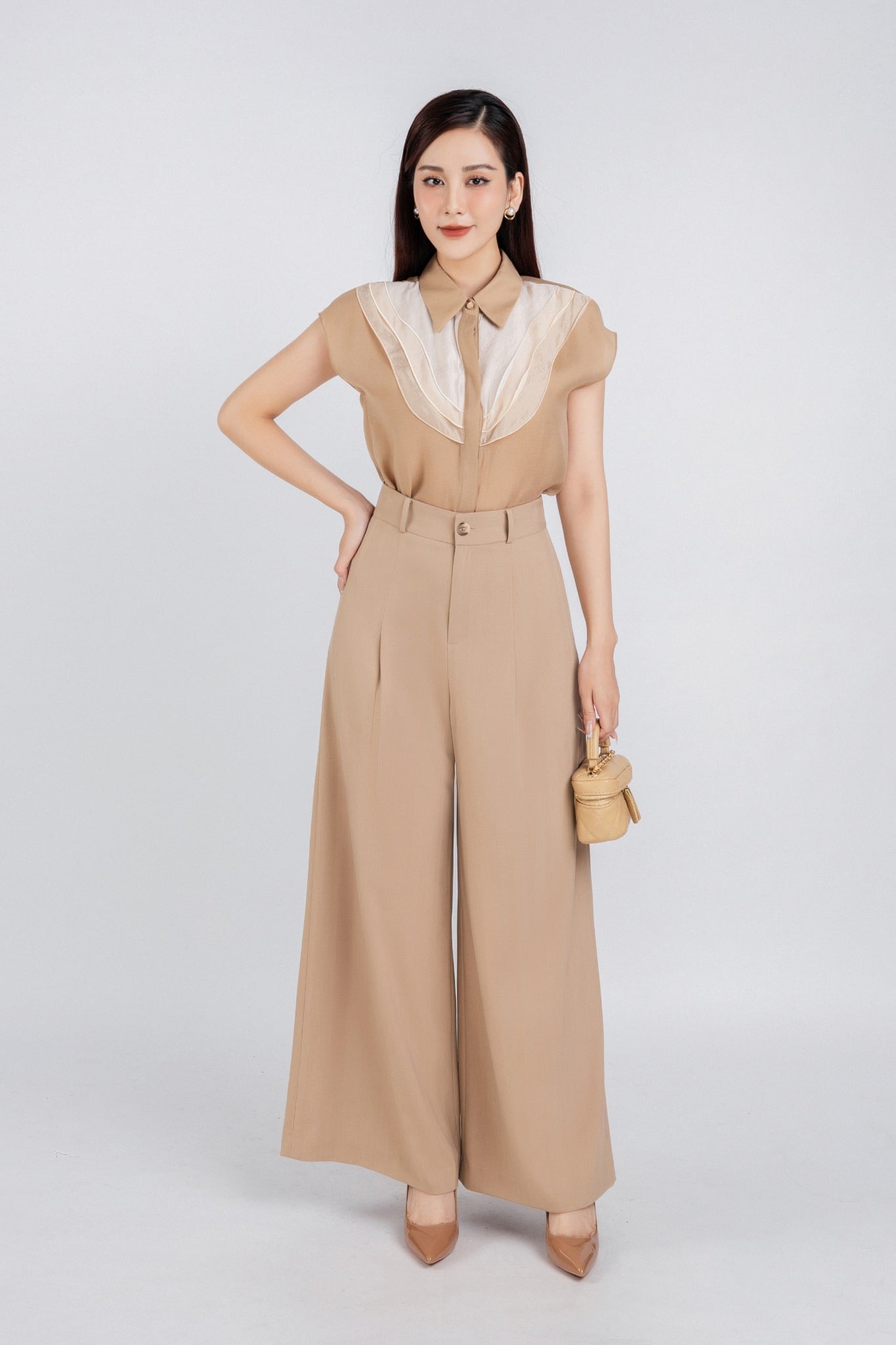 FAK31333 - Áo sơ mi kiểu công sở dáng suông vải tơ cổ đức phối bèo tạo kiểu vai chờm - PANTIO