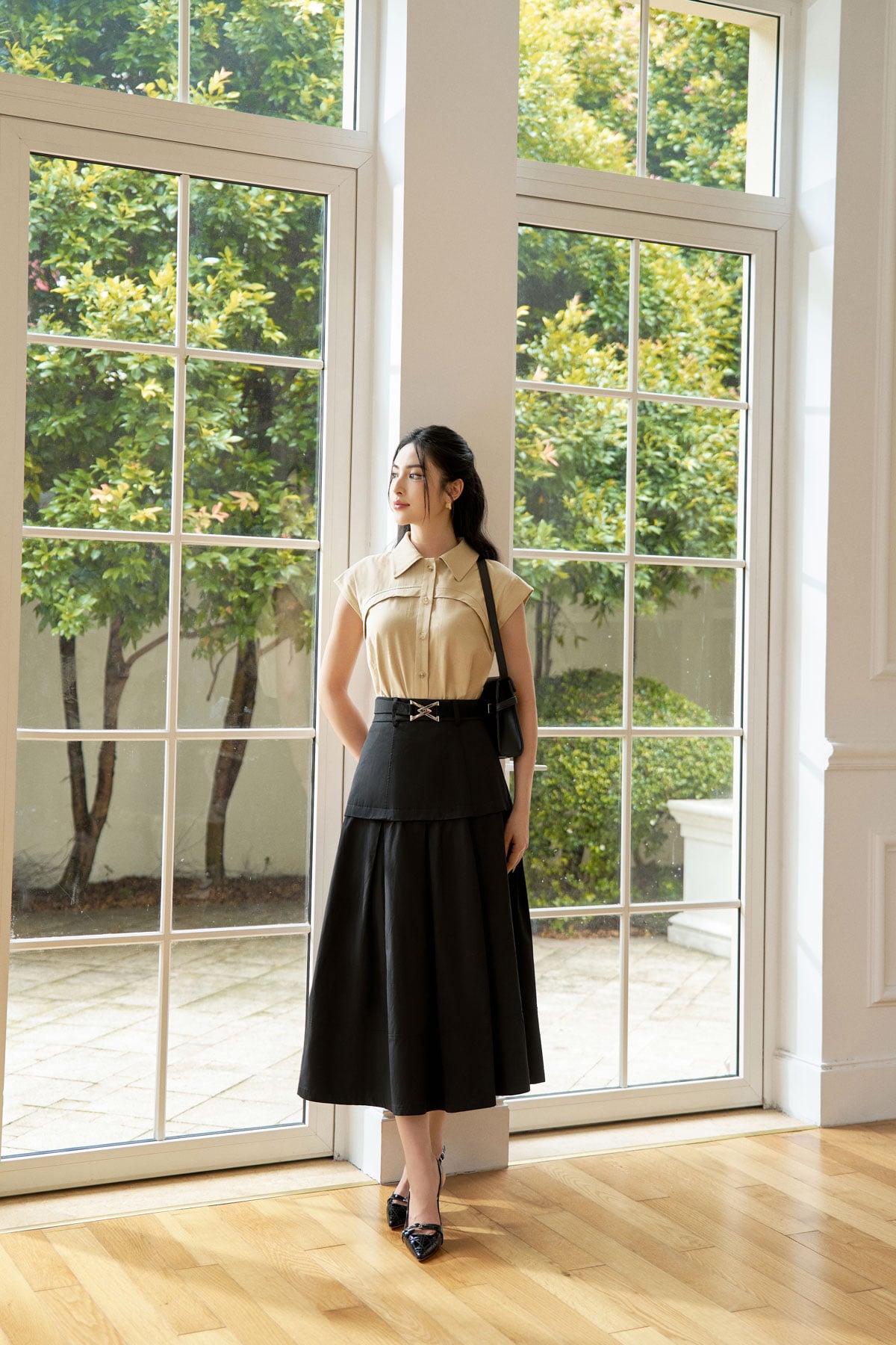 FJD51131 - Chân váy công sở vải Kaki dáng A dài hai lớp lót vải boi eo đáp cạp bản to thân váy xếp ly kèm đai lưng chun khoá thân sau - PANTIO