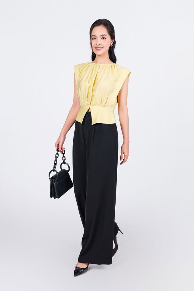 FAK51398 - Áo kiểu công sở vải tơ dáng lửng cổ tròn vai chờm gấu áo xẻ tạo kiểu - PANTIO