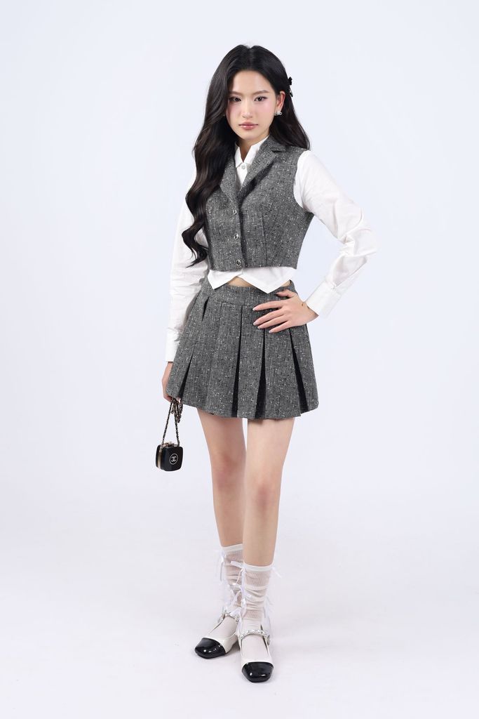 BJN93406 - Chân váy dáng xòe ngắn, cạp rời, xếp ly to, khóa sườn - JAN.