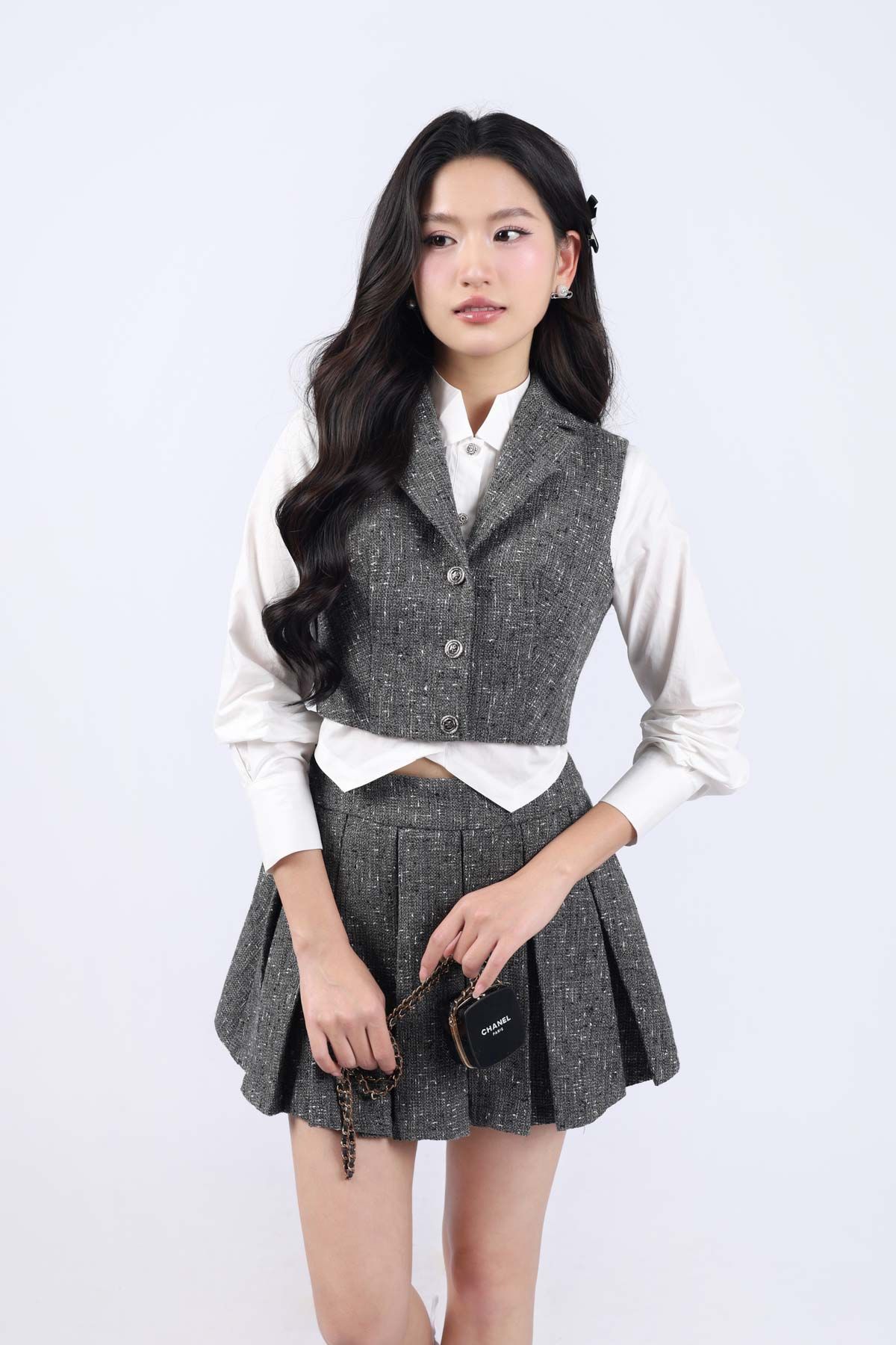 BJN93406 - Chân váy dáng xòe ngắn, cạp rời, xếp ly to, khóa sườn - JAN.
