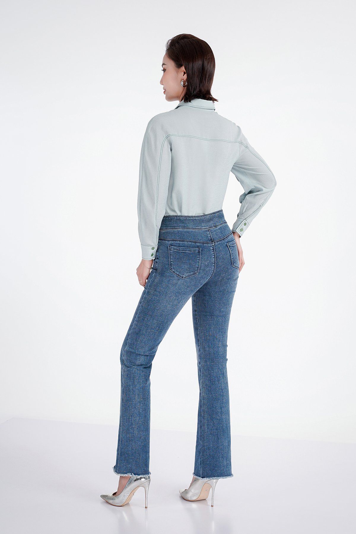 Áo sơ mi cổ đức chất liệu tằm cát nắp túi FAK71167 - PANTIO