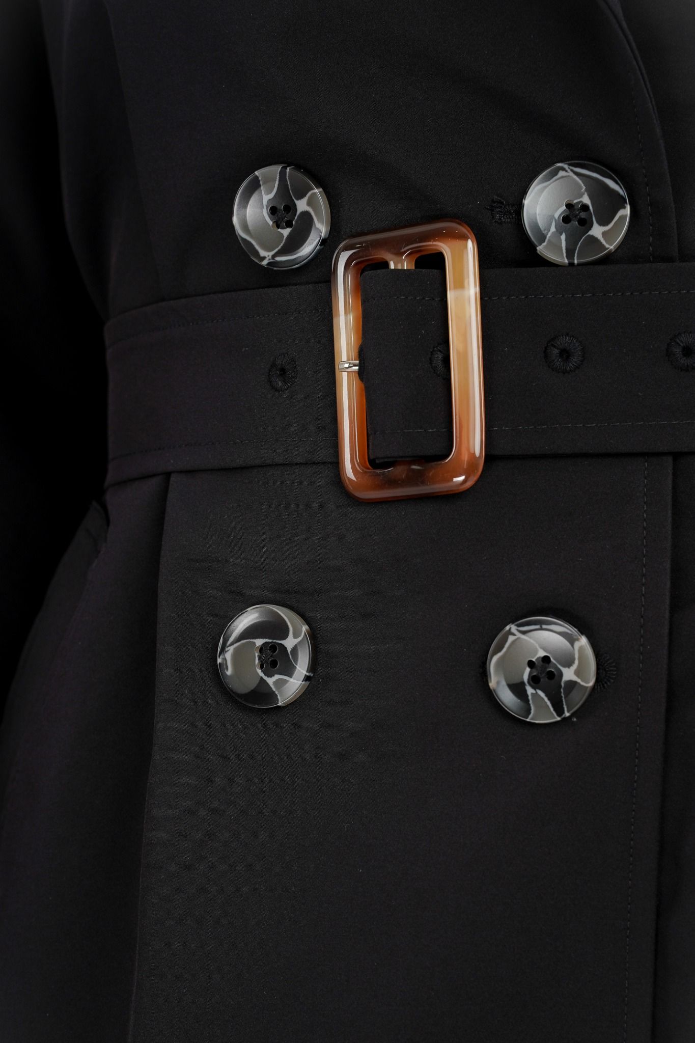 FAM9474 - Áo khoác măng tô cổ 2 ve chất liệu tapta đai eo - PANTIO