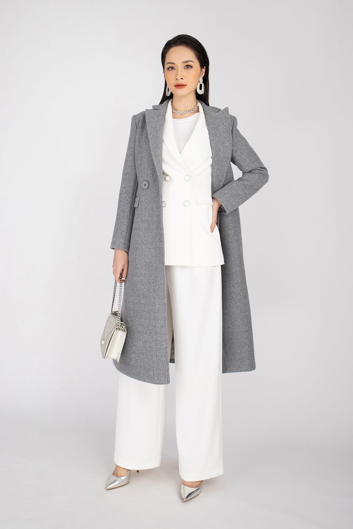 Áo măng-tô chất liệu dạ dáng suông cổ 2 ve cúc cài FAM9490 - PANTIO