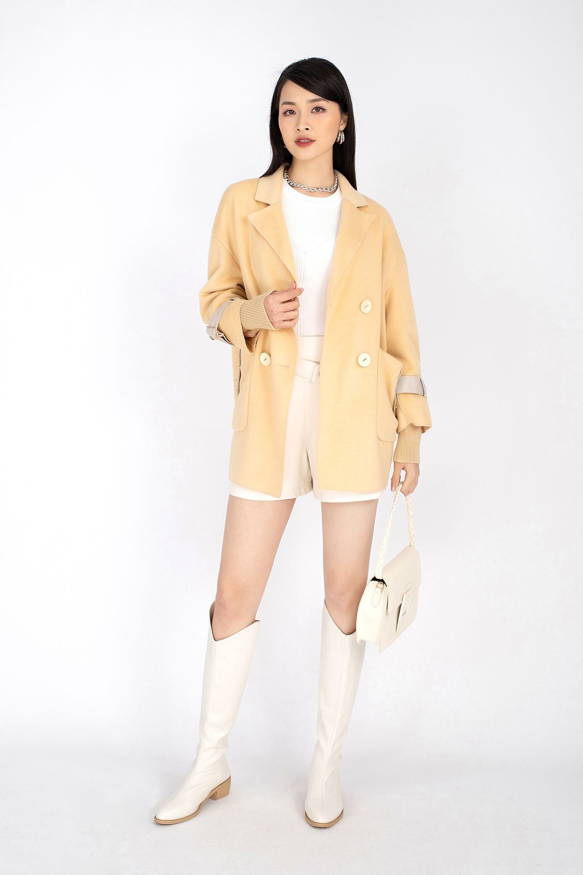 Áo khoác chất liệu vải dạ cổ 2 ve, cài cúc túi ốp FAM9492 - PANTIO