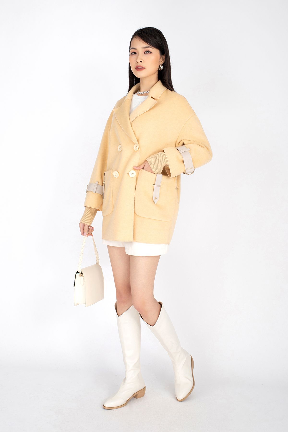 Áo khoác chất liệu vải dạ cổ 2 ve, cài cúc túi ốp FAM9492 - PANTIO