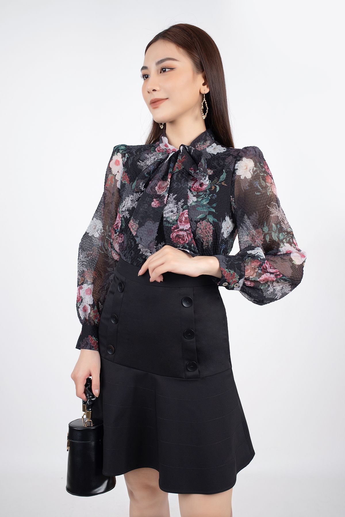 FJN9649 - Chân váy midi vải kaki dáng ôm chân Xoè đuôi cá đính khuy trang trí - PANTIO