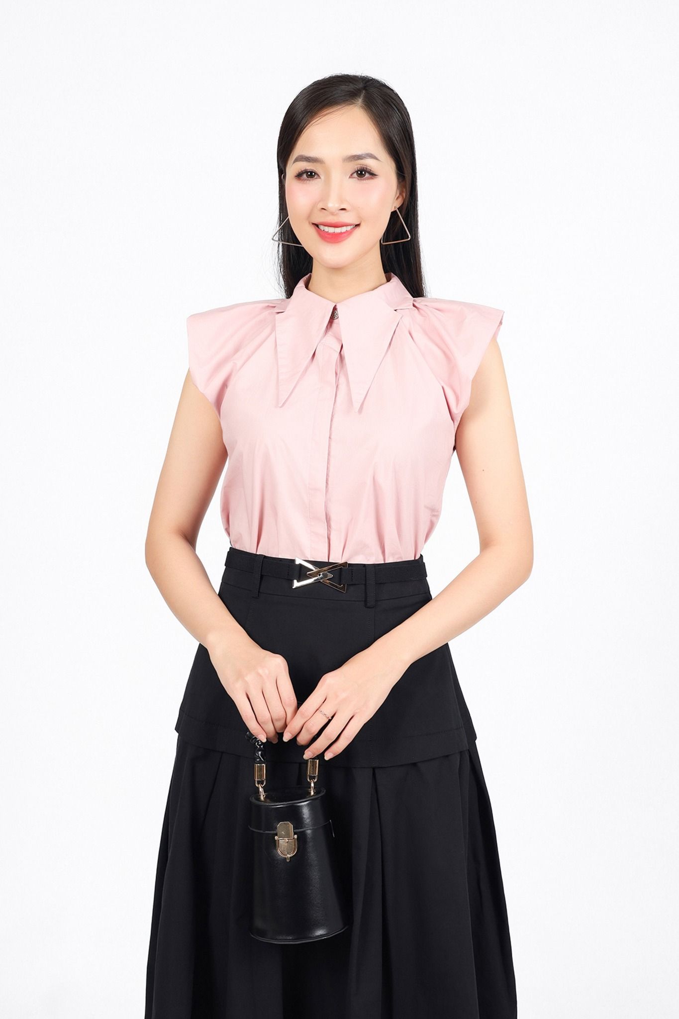 FAS13898 - Áo sơ mi công sở vải thô kate dáng suông cổ đức bản to tay cánh tiên cài khuy thân trước - PANTIO