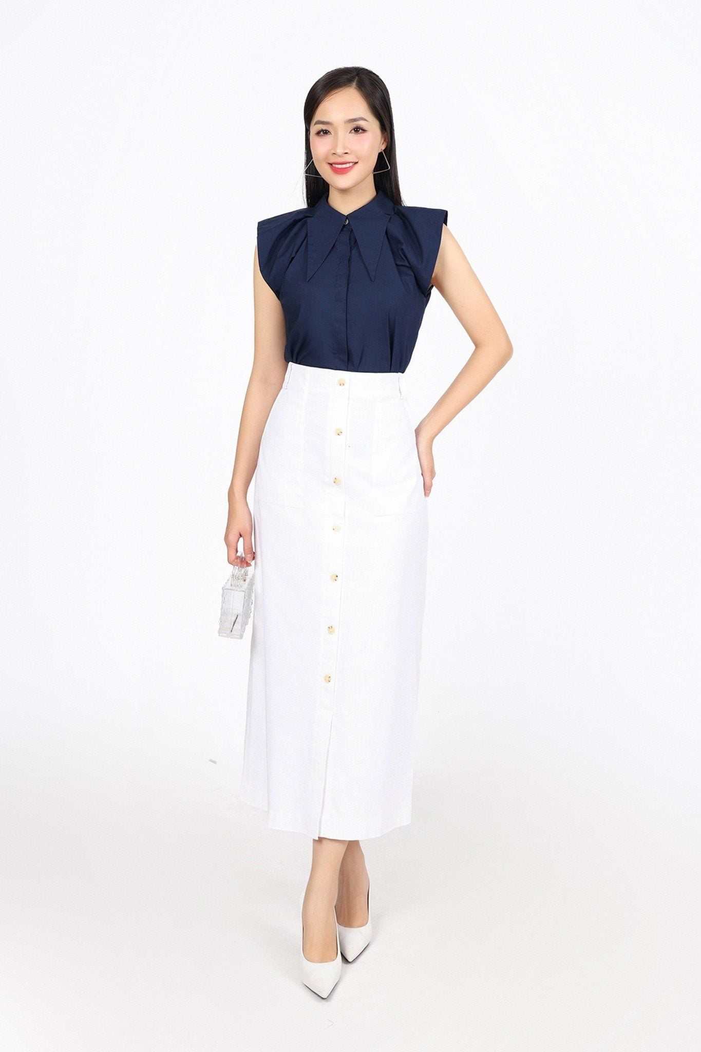 FAS13898 - Áo sơ mi công sở vải thô kate dáng suông cổ đức bản to tay cánh tiên cài khuy thân trước - PANTIO