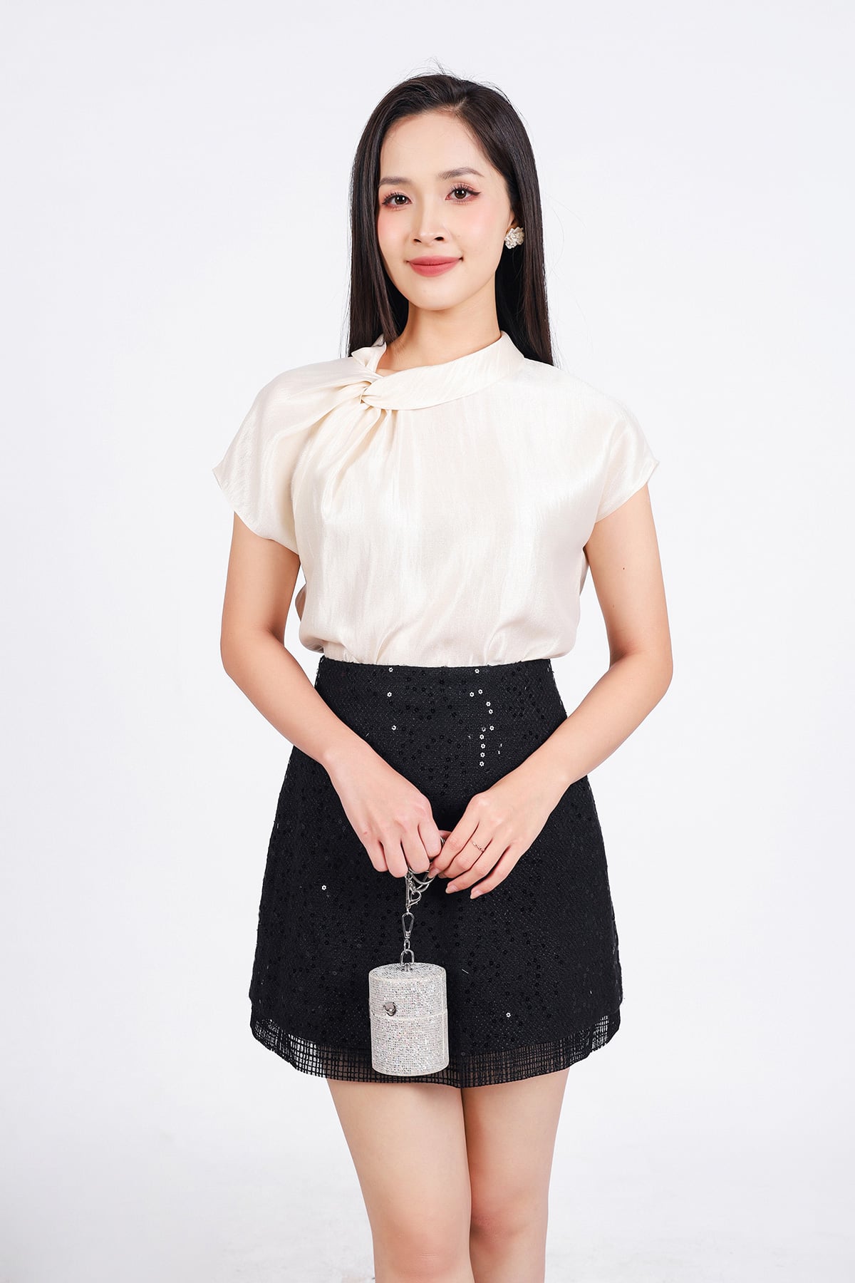 FJN5430 - Chân váy ngắn vải dạ Tewd đính sequin dáng chữ A gấu váy phối ren thời trang - PANTIO