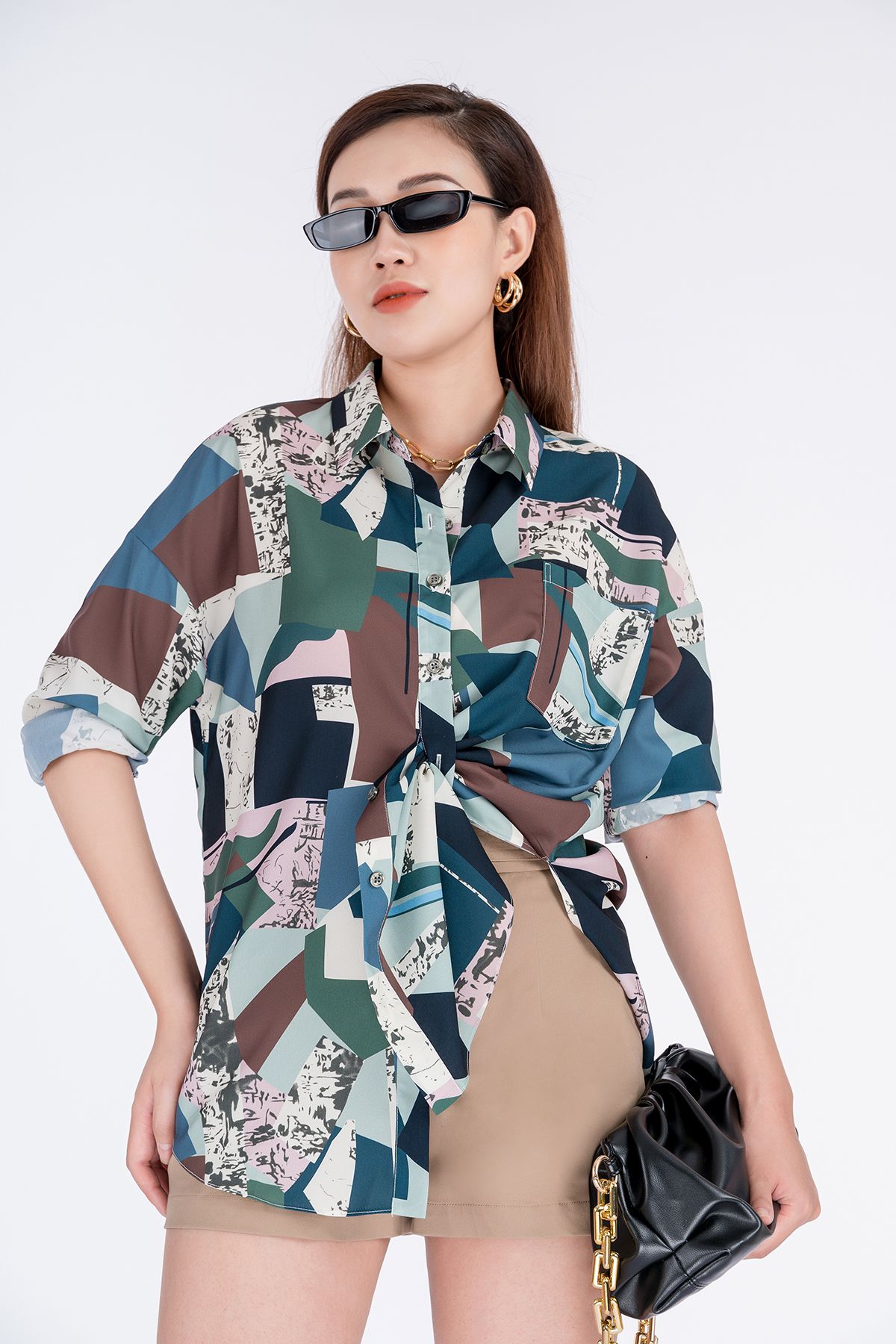 FAS33021 - Áo sơ mi chất liệu lụa in họa tiết dài tay - PANTIO