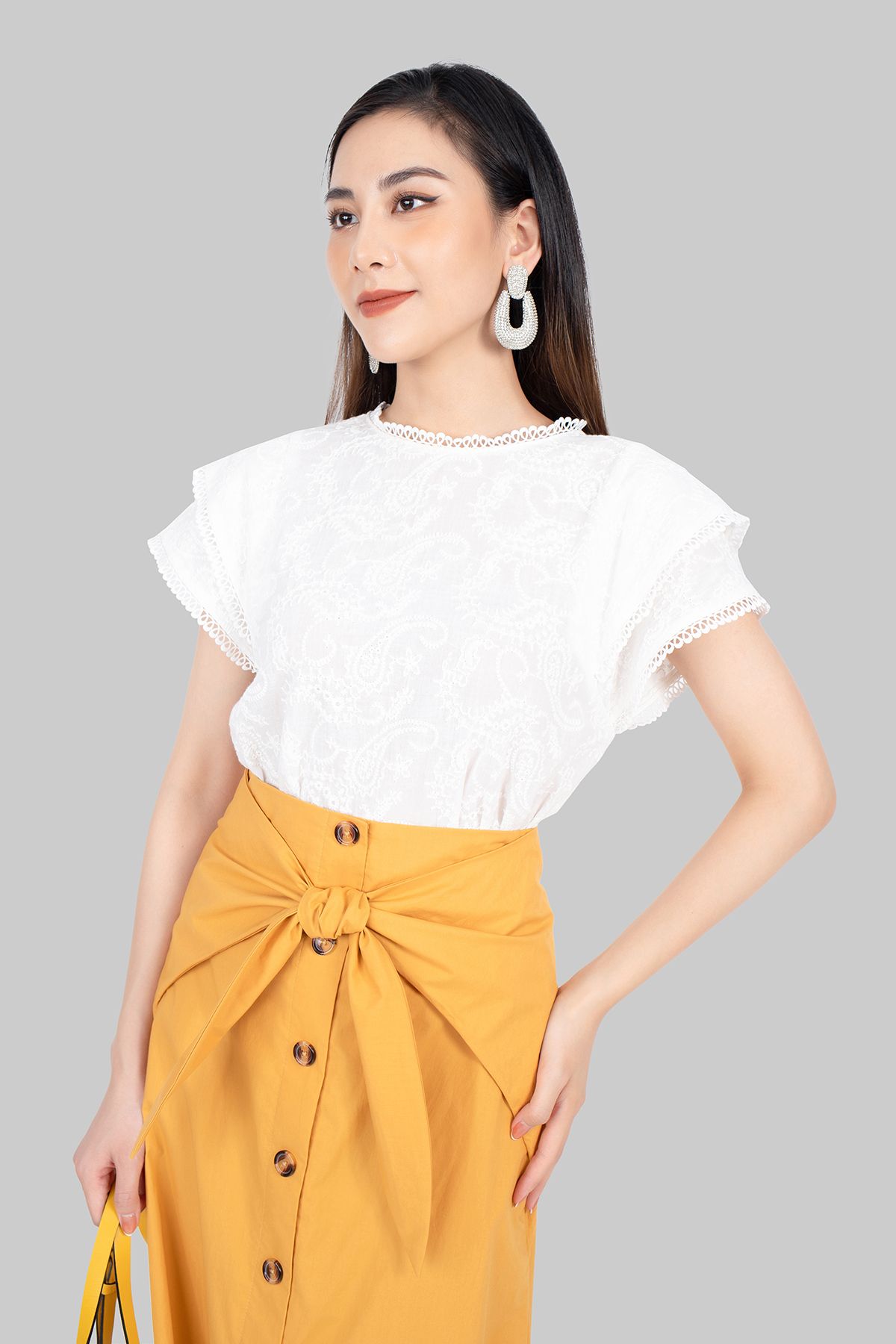 FAS33259 - Áo sơ mi công sở vải thô dáng suông thêu chỉ họa tiết tay chờm hai tầng