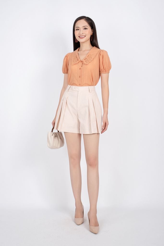 FAS33262 - Áo sơ mi công sở vải thô dáng suông cổ sen thêu tay bồng bo chun - PANTIO