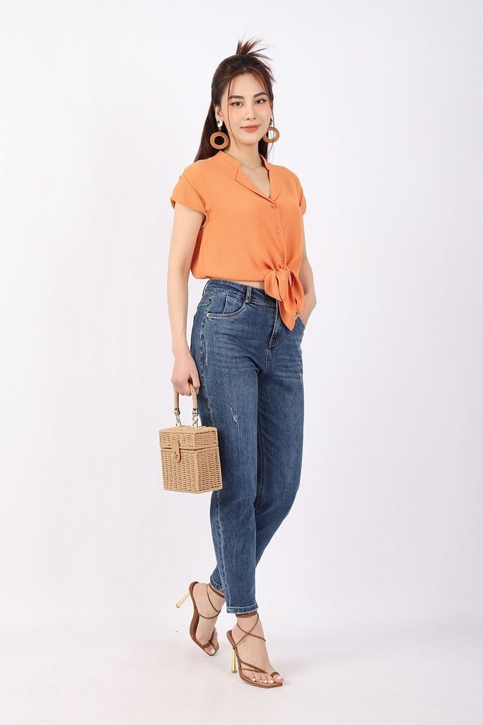 FAS33482 - Áo kiểu công sở vải thô lụa dáng croptop buộc nơ eo cổ kiểu vai chờm tay liền lên gấu - PANTIO