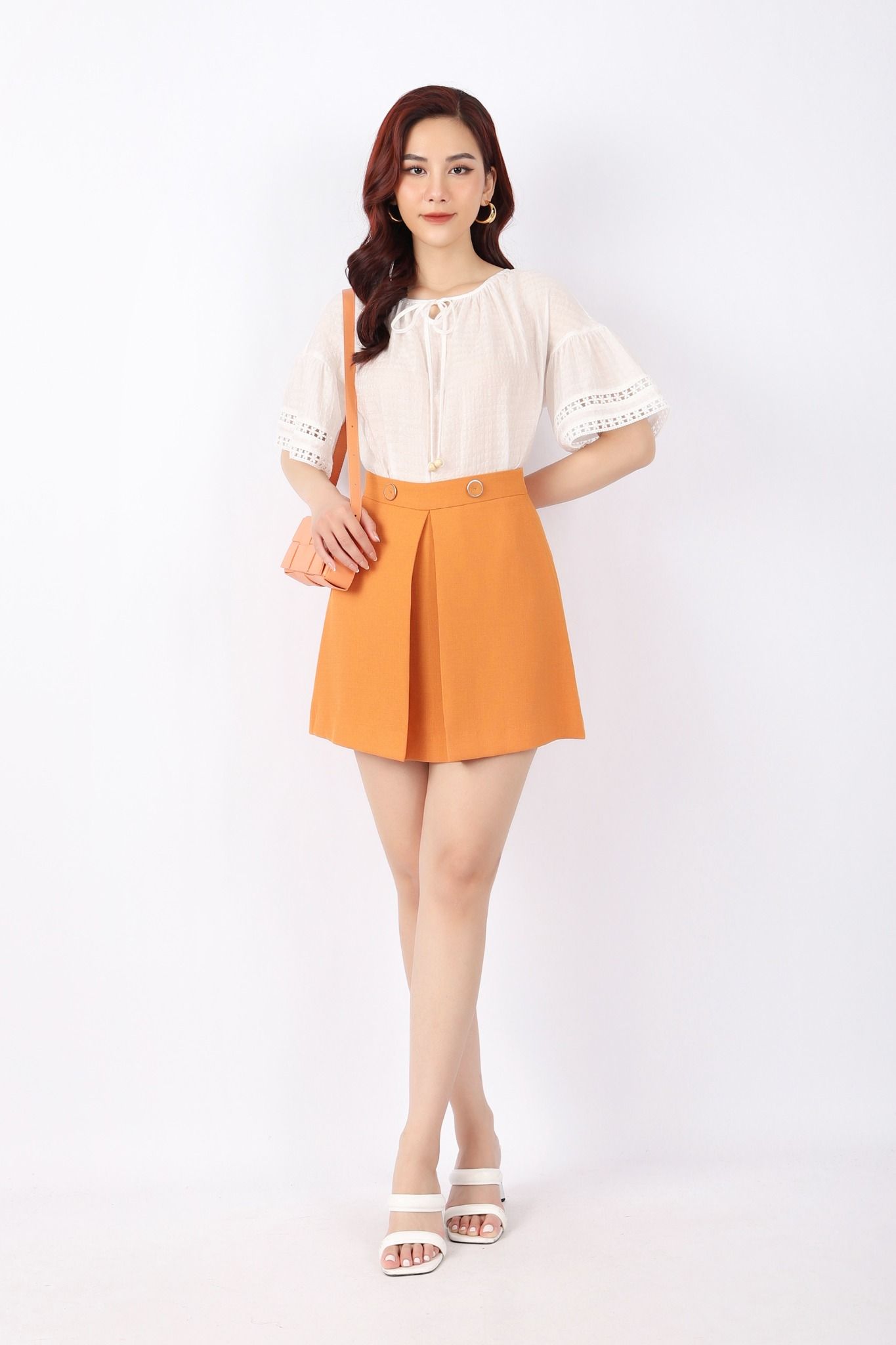 FAS33531 - Áo kiểu công sở vải thô dáng suông cổ tròn nhún buộc bơ tay loe - PANTIO