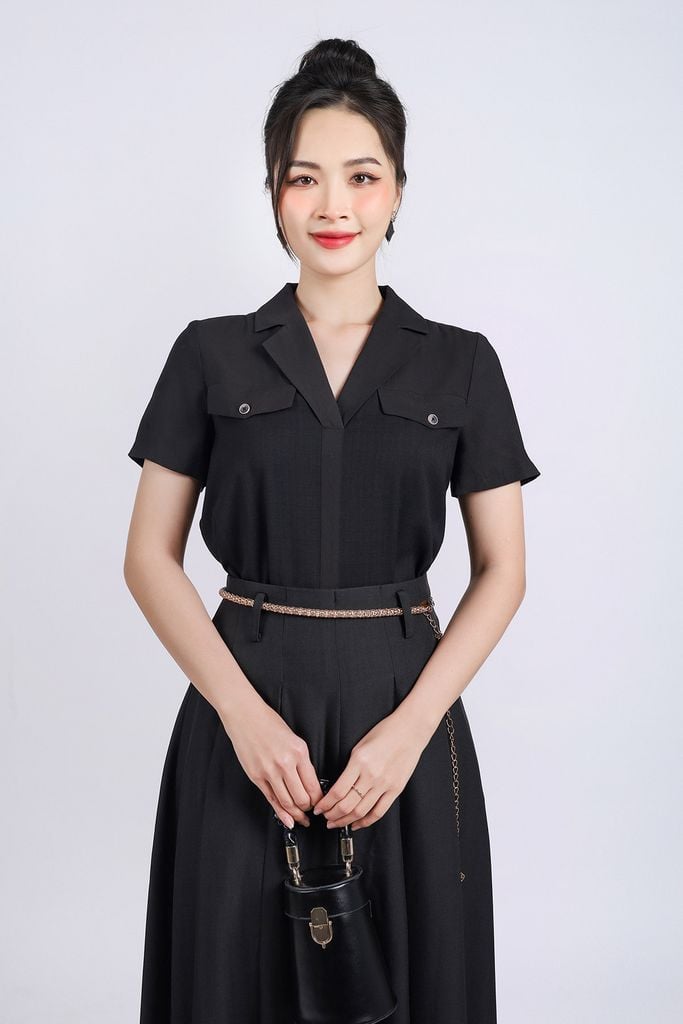 FAS33690 - Áo sơ mi công sở vải thô đũi dáng suông cổ hai ve thân áo phối túi ốp đính khuy tạo kiểu cài khuy thân trước - PANTIO