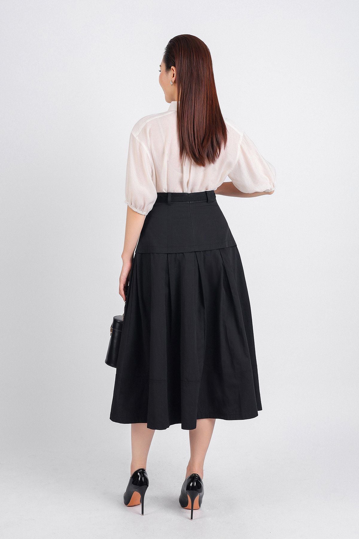 FJD51131 - Chân váy công sở vải Kaki dáng A dài hai lớp lót vải boi eo đáp cạp bản to thân váy xếp ly kèm đai lưng chun khoá thân sau - PANTIO