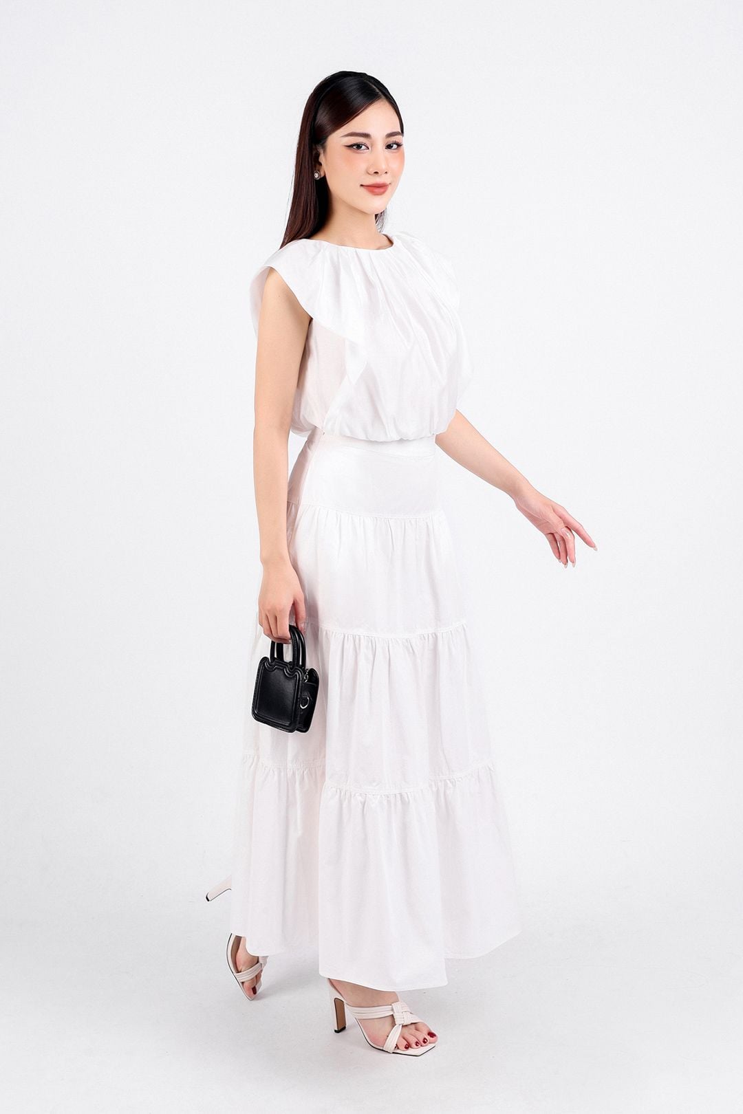 BJD33071 - Chân váy dạo phố vải kaki dáng xoè dài thân váy xếp tầng khoá thân sau - PANTIO