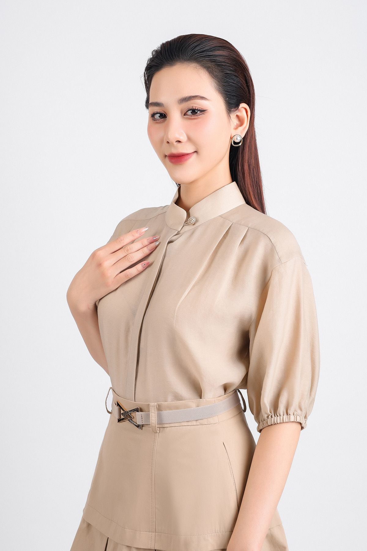 FJD51131 - Chân váy công sở vải Kaki dáng A dài hai lớp lót vải boi eo đáp cạp bản to thân váy xếp ly kèm đai lưng chun khoá thân sau - PANTIO