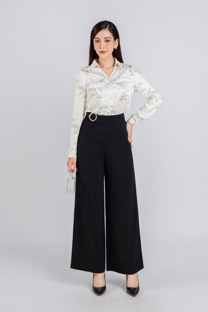 FAS33708 - Áo sơ mi công sở vải lụa satin dáng suông cổ đức V sâu xoắn nhẹ tạo kiểu - PANTIO