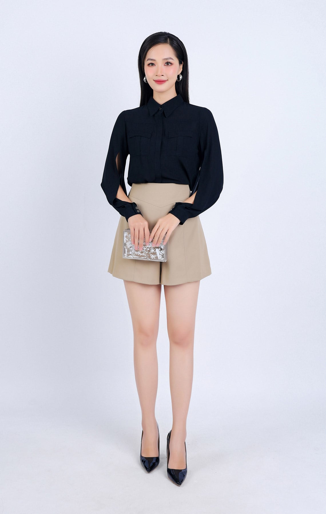 FAS33742 - Áo sơ mi công sở vải tằm dáng suông cổ đức tay áo xẻ tạo kiểu có túi áo ngực trang trí - PANTIO