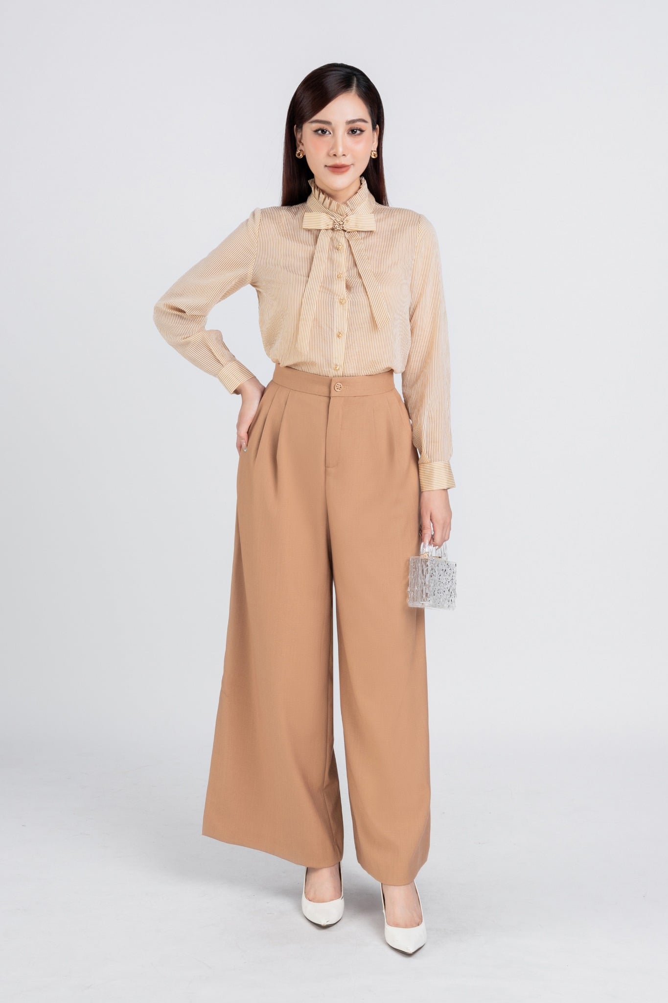 FAS33748 - Áo sơ mi công sở vải tơ kẻ sọc dáng suông cổ xếp ly có nơ đính áo tạo kiểu - PANTIO