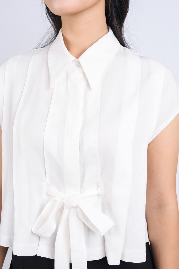 FAS33755 - Áo sơ mi kiểu công sở vải thô dáng lửng cổ đức vai chờm thân áo xếp ly phối dây thắt eo tạo kiểu - PANTIO