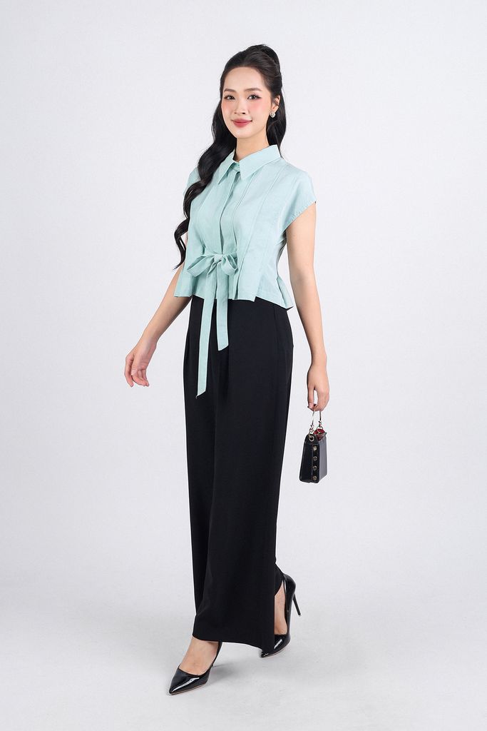 FAS33755 - Áo sơ mi kiểu công sở vải thô dáng lửng cổ đức vai chờm thân áo xếp ly phối dây thắt eo tạo kiểu - PANTIO