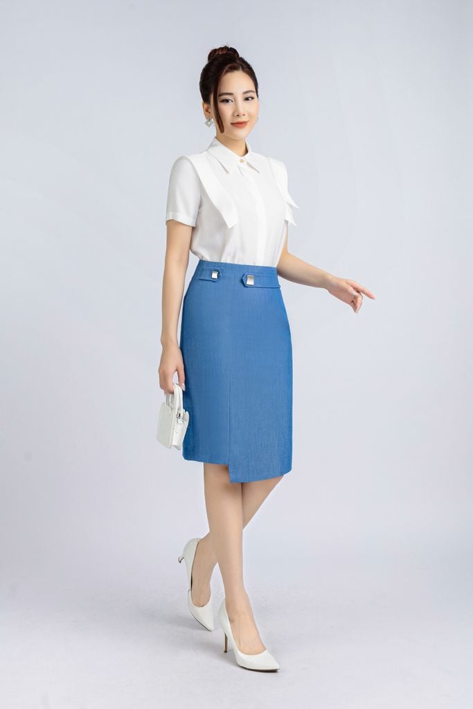 FJD5665 - Chân váy công sở vải denim dáng bút chì cạp phối đai đính cúc trang trí khoá thân sau - PANTIO
