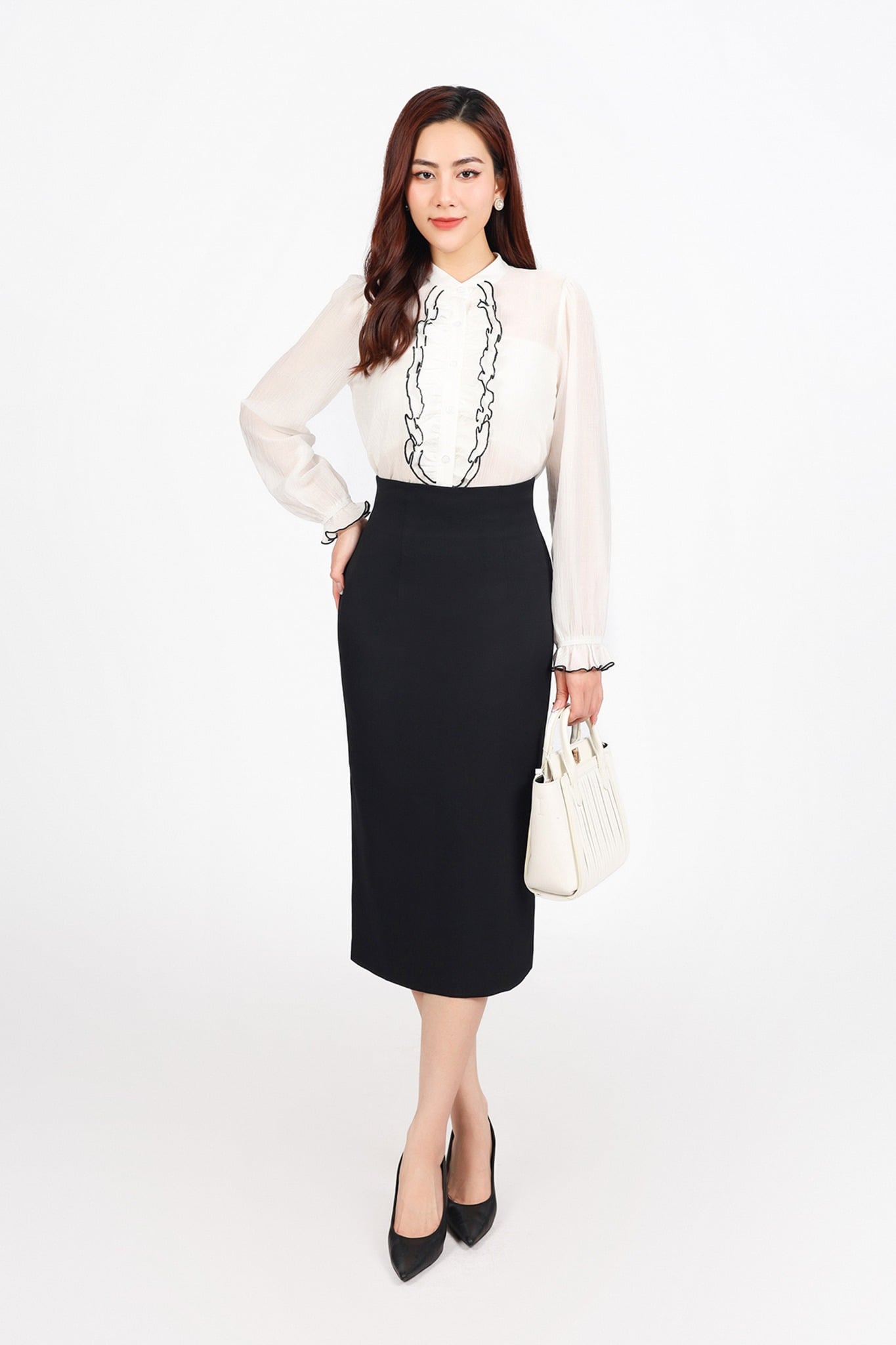 FAS33768 - Áo sơ mi công sở vải thô mỏng dáng suông cổ tròn ngực áo phối bèo tạo kiểu - PANTIO